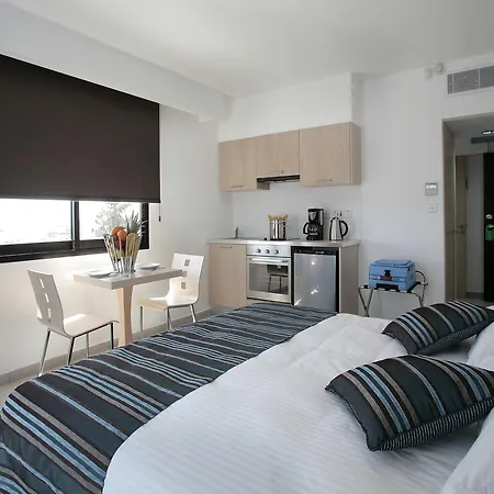 ホテル Anemi & 4*