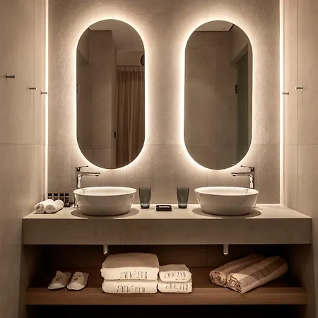 Anemi & 4* パ フォス