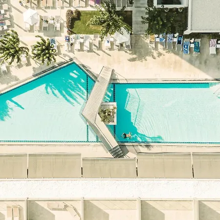 Anemi & ホテル パ フォス