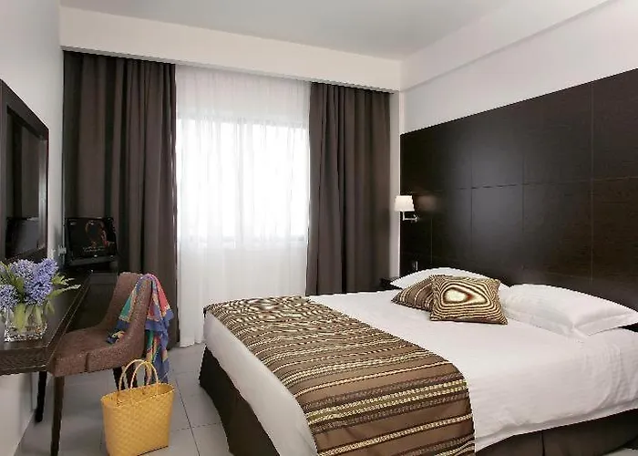 Otel Anemi & 4*