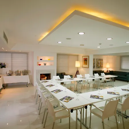 Anemi & Hotel 4*